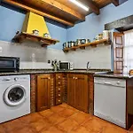 Casa Raquel * Mestas De Con