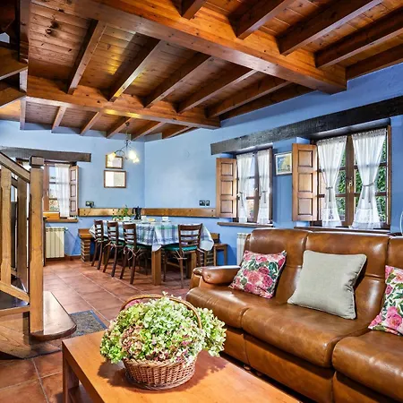 Casa Raquel *