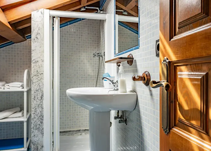 Casa Raquel Landhaus Mestas De Con